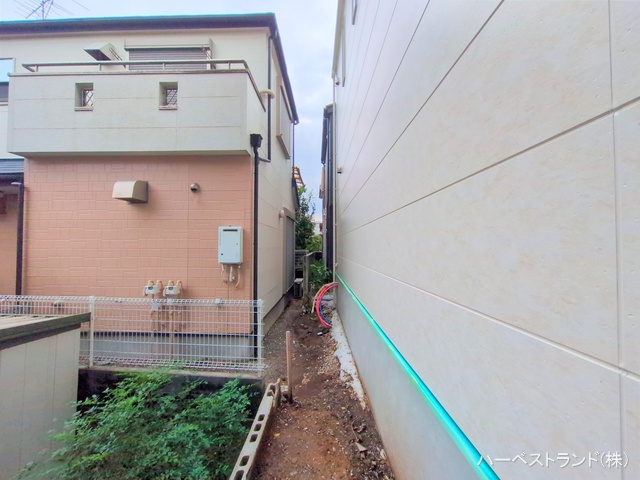 神奈川県横浜市鶴見区東寺尾東台の新築戸建て外構写真 2025年9月11日撮影