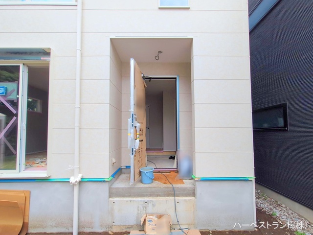 神奈川県横浜市鶴見区東寺尾東台の新築戸建て外構写真 2025年9月11日撮影