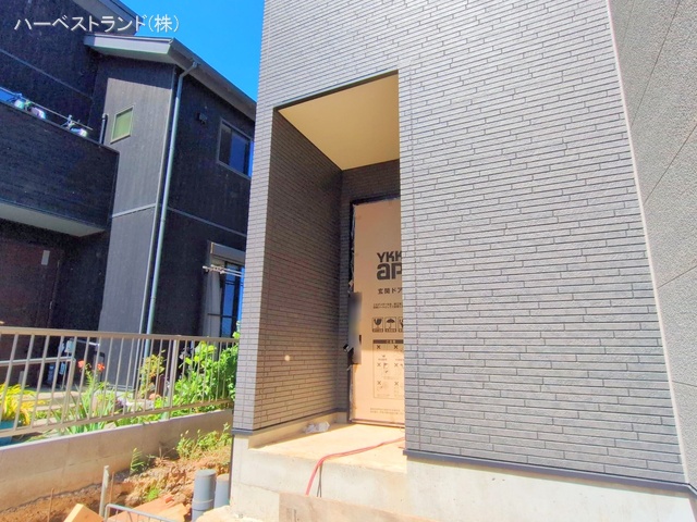 神奈川県横浜市神奈川区菅田町の新築戸建て外構写真 2025年7月24日撮影