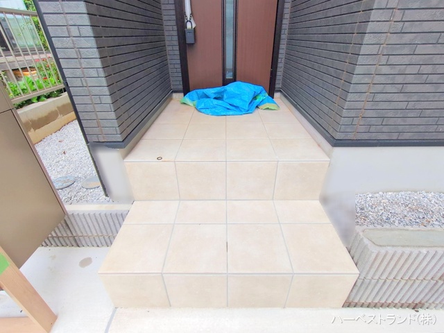 神奈川県横浜市神奈川区菅田町の新築戸建て完成写真 2025年10月22日撮影