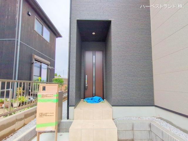 神奈川県横浜市神奈川区菅田町の新築戸建て完成写真 2025年10月22日撮影