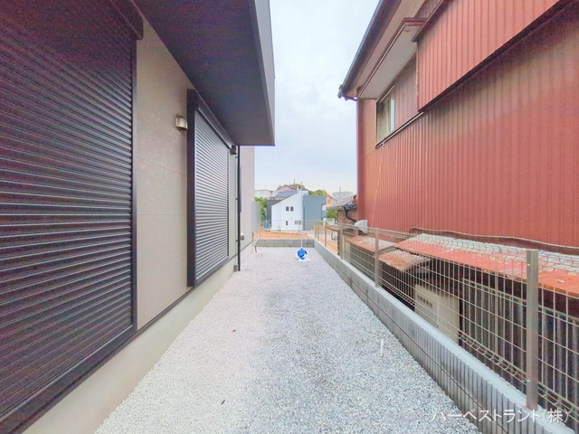 神奈川県横浜市神奈川区菅田町の新築戸建て完成写真 2025年10月22日撮影