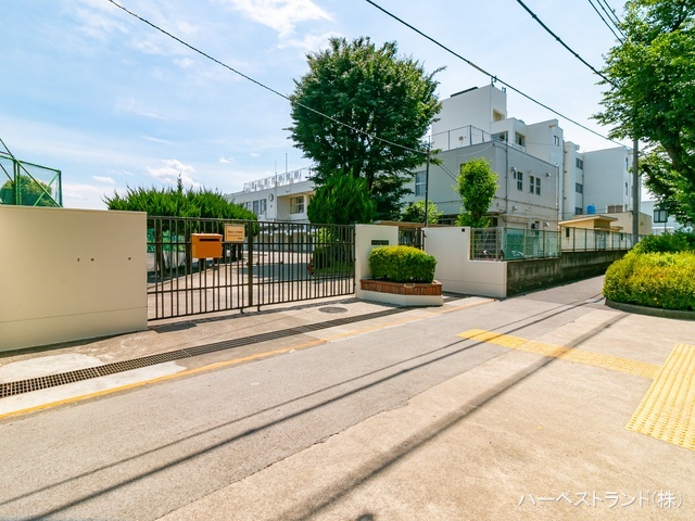 立川市立立川第六中学校　距離1840m