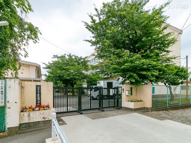 八王子市立第四中学校　距離400m