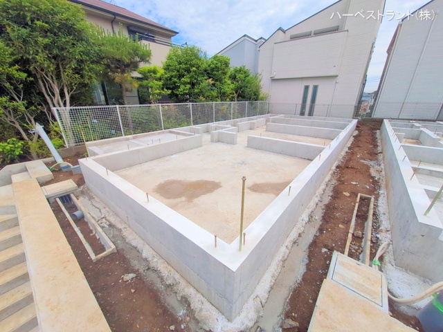 神奈川県横浜市港北区篠原北１丁目の新築戸建て基礎写真 2025年6月3日撮影