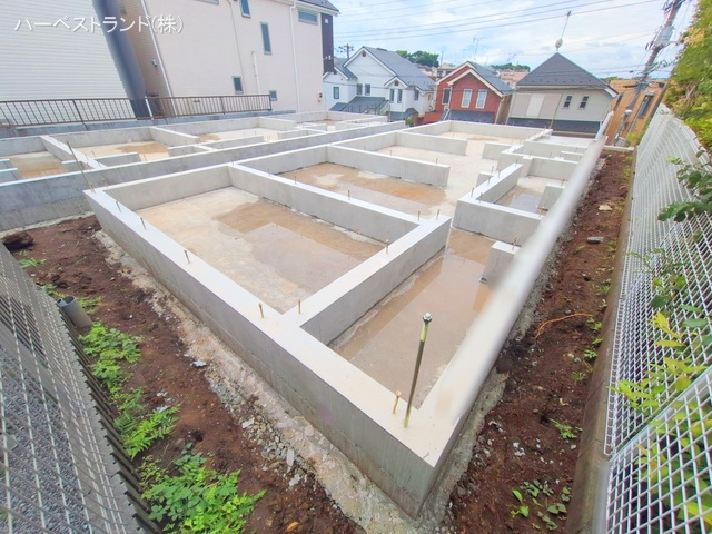 神奈川県横浜市港北区篠原北１丁目の新築戸建て基礎写真 2025年6月3日撮影
