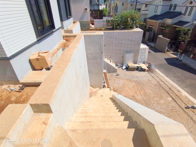 神奈川県横浜市港北区篠原北１丁目の新築戸建て外構写真 2025年7月23日撮影