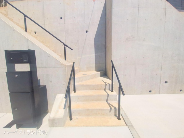 神奈川県横浜市港北区篠原北１丁目の新築戸建て完成写真 2025年8月28日撮影