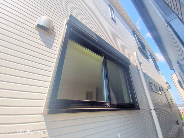 神奈川県横浜市港北区篠原北１丁目の新築戸建て完成写真 2025年8月28日撮影