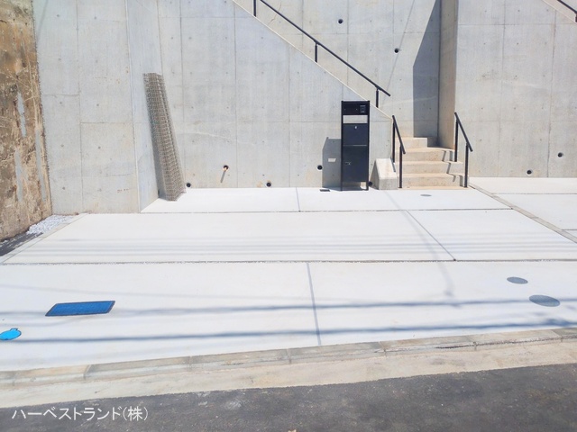 神奈川県横浜市港北区篠原北１丁目の新築戸建て完成写真 2025年8月28日撮影