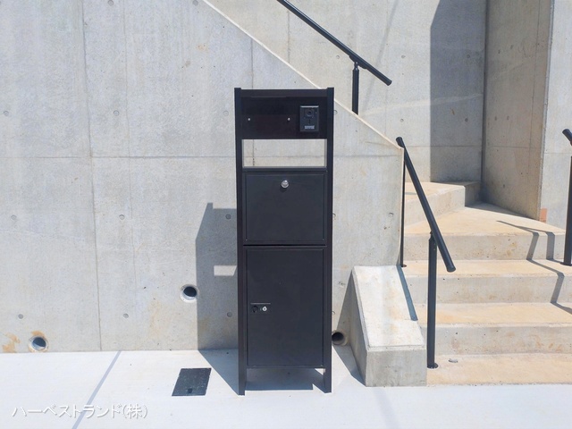 神奈川県横浜市港北区篠原北１丁目の新築戸建て完成写真 2025年8月28日撮影