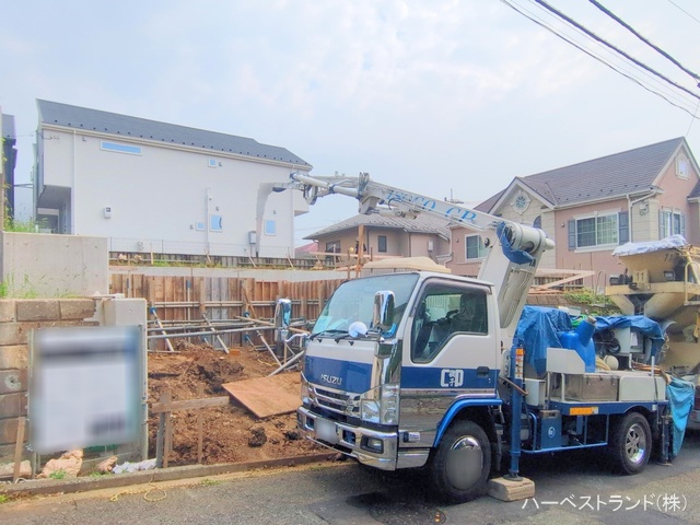 神奈川県横浜市都筑区荏田南３丁目の新築戸建て基礎写真 2025年7月6日撮影
