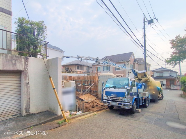 神奈川県横浜市都筑区荏田南３丁目の新築戸建て基礎写真 2025年7月6日撮影