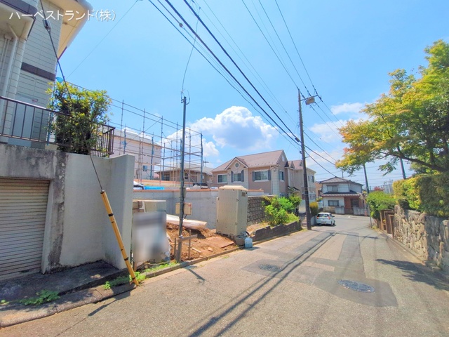 神奈川県横浜市都筑区荏田南３丁目の新築戸建て基礎写真 2025年7月27日撮影