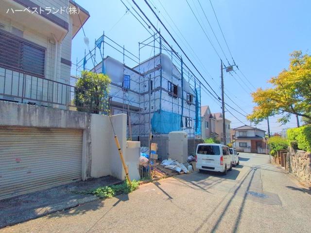 神奈川県横浜市都筑区荏田南３丁目の新築戸建てシート写真 2025年8月25日撮影