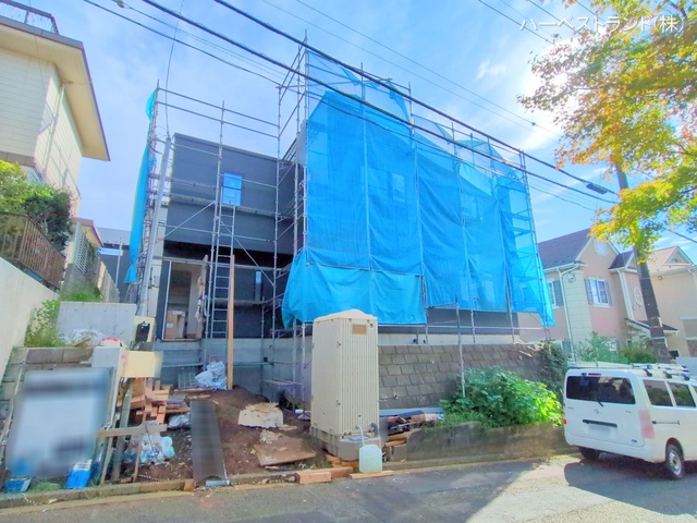 神奈川県横浜市都筑区荏田南３丁目の新築戸建てシート写真 2025年9月24日撮影