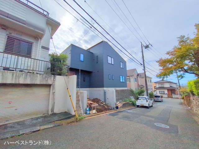 神奈川県横浜市都筑区荏田南３丁目の新築戸建て外構写真 2025年10月22日撮影