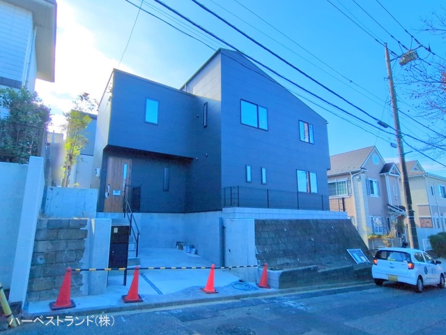 神奈川県横浜市都筑区荏田南３丁目の新築戸建て外構写真 2025年12月17日撮影