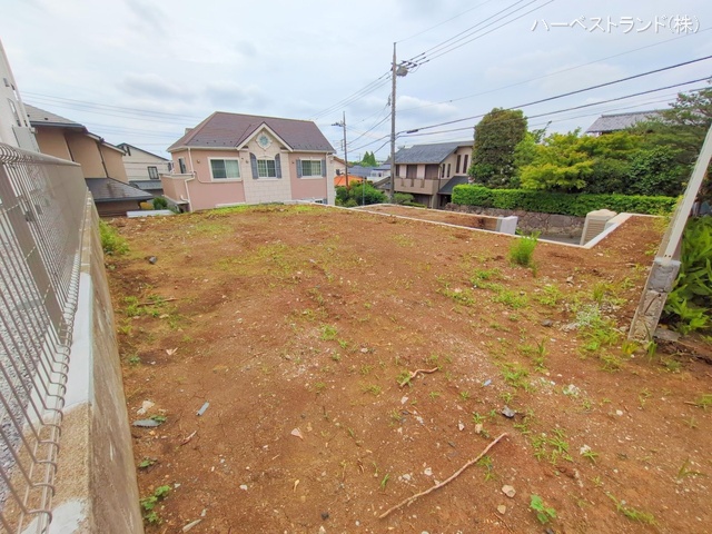 神奈川県横浜市都筑区荏田南３丁目の新築戸建て更地・土地写真 2025年6月8日撮影