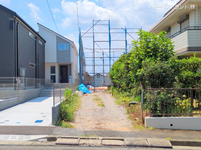 神奈川県横浜市都筑区荏田南３丁目の新築戸建て基礎写真 2025年7月27日撮影