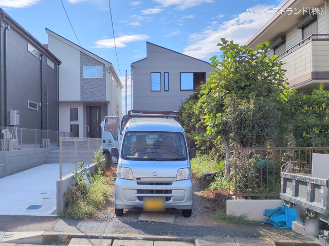 神奈川県横浜市都筑区荏田南３丁目の新築戸建て外構写真 2025年9月24日撮影