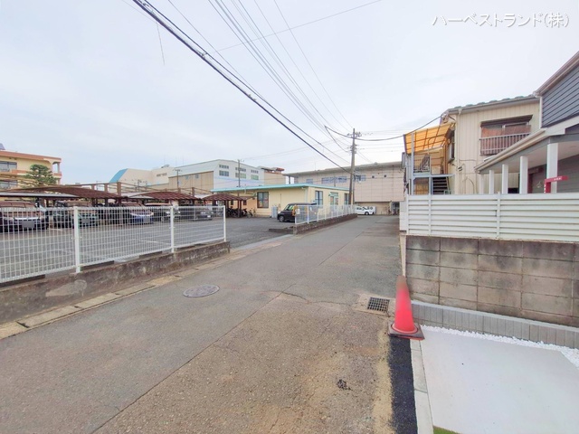 神奈川県座間市小松原2丁目の新築戸建て完成写真 2025年11月12日撮影