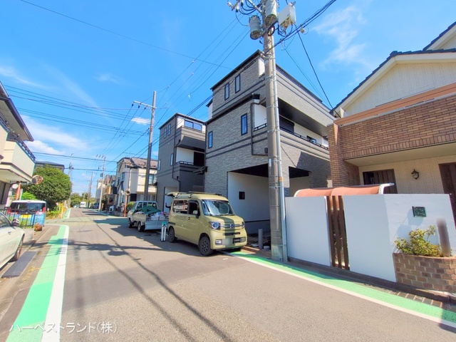 神奈川県相模原市中央区淵野辺本町２丁目の新築戸建て外構写真 2025年9月23日撮影