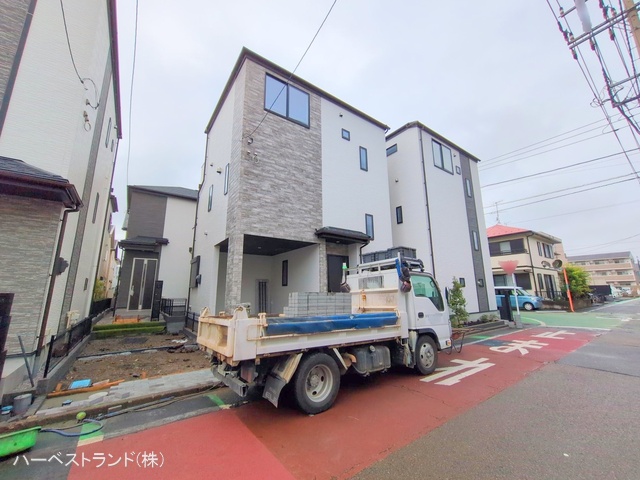 神奈川県相模原市中央区淵野辺本町２丁目の新築戸建て外構写真 2025年10月15日撮影