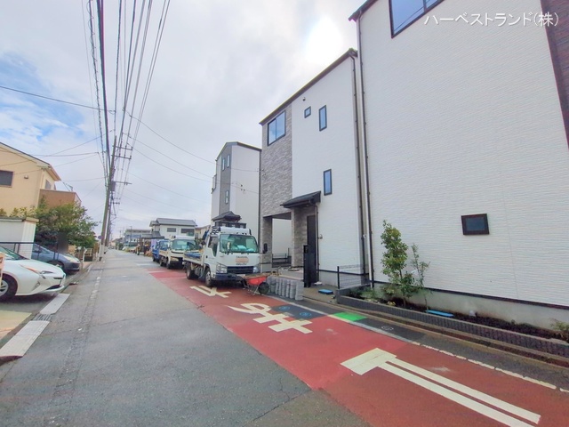 神奈川県相模原市中央区淵野辺本町２丁目の新築戸建て外構写真 2025年10月15日撮影