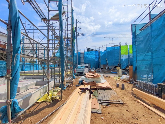 神奈川県横浜市鶴見区北寺尾７丁目の新築戸建て上棟写真 2025年8月7日撮影