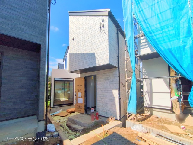 神奈川県横浜市鶴見区北寺尾７丁目の新築戸建て外構写真 2025年10月9日撮影