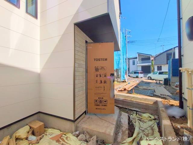 神奈川県横浜市鶴見区北寺尾７丁目の新築戸建て外構写真 2025年10月9日撮影