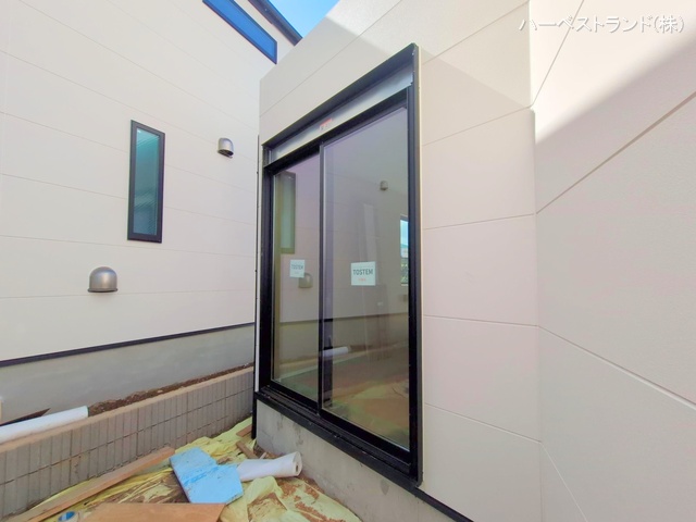 神奈川県横浜市鶴見区北寺尾７丁目の新築戸建て外構写真 2025年10月9日撮影