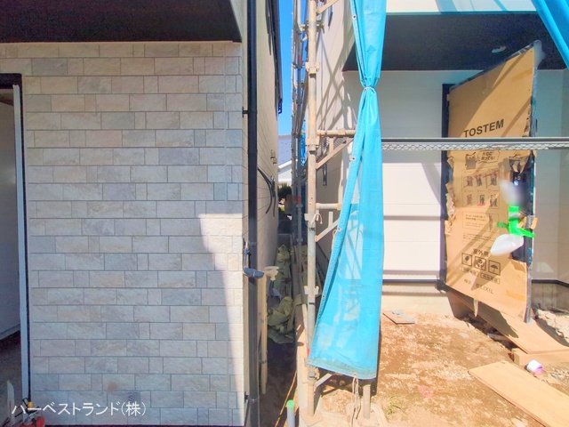 神奈川県横浜市鶴見区北寺尾７丁目の新築戸建て外構写真 2025年10月9日撮影