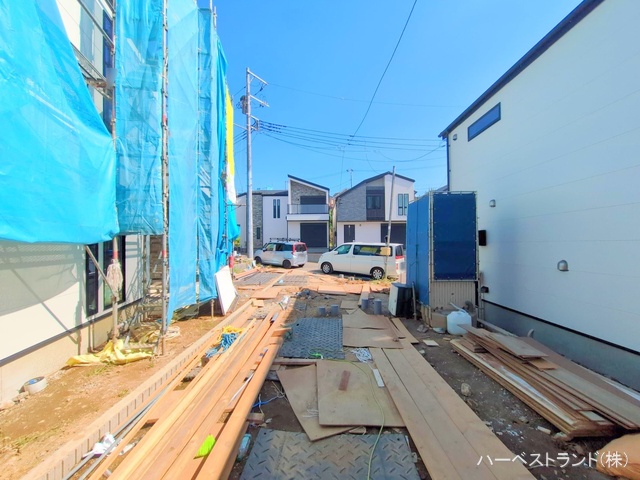 神奈川県横浜市鶴見区北寺尾７丁目の新築戸建て外構写真 2025年10月9日撮影