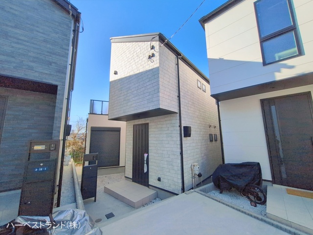 神奈川県横浜市鶴見区北寺尾７丁目の新築戸建て完成写真 2026年2月2日撮影