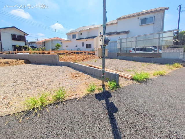 神奈川県川崎市麻生区虹ケ丘１丁目の新築戸建て基礎写真 2025年9月7日撮影