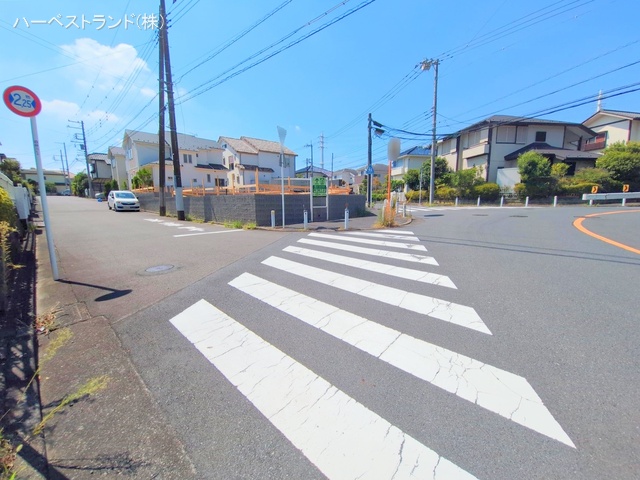 神奈川県川崎市麻生区虹ケ丘１丁目の新築戸建て基礎写真 2025年9月7日撮影