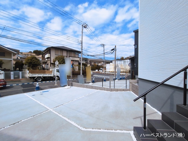 神奈川県川崎市麻生区虹ケ丘１丁目の新築戸建て完成写真 2026年3月15日撮影