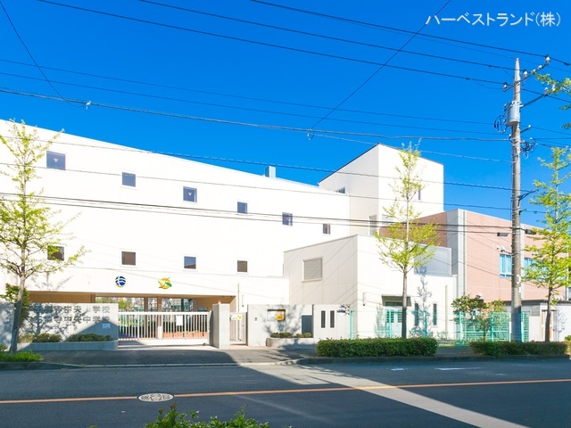 川崎市立王禅寺中央中学校　距離1100m