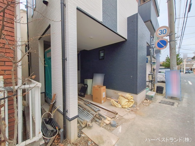 神奈川県横浜市鶴見区東寺尾2丁目の新築戸建て外構写真 2026年1月27日撮影