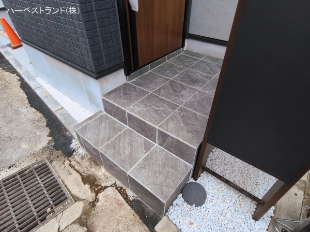 神奈川県横浜市鶴見区東寺尾2丁目の新築戸建て完成写真 2026年3月17日撮影