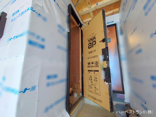 神奈川県横浜市神奈川区三ツ沢下町の新築戸建てシート写真 2025年9月3日撮影