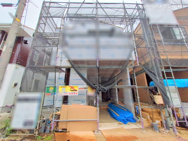 神奈川県横浜市神奈川区三ツ沢下町の新築戸建てシート写真 2025年9月3日撮影