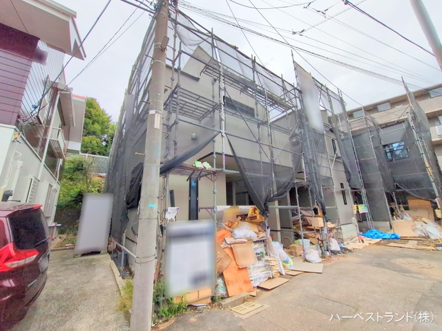 神奈川県横浜市神奈川区三ツ沢下町の新築戸建てシート写真 2025年10月8日撮影