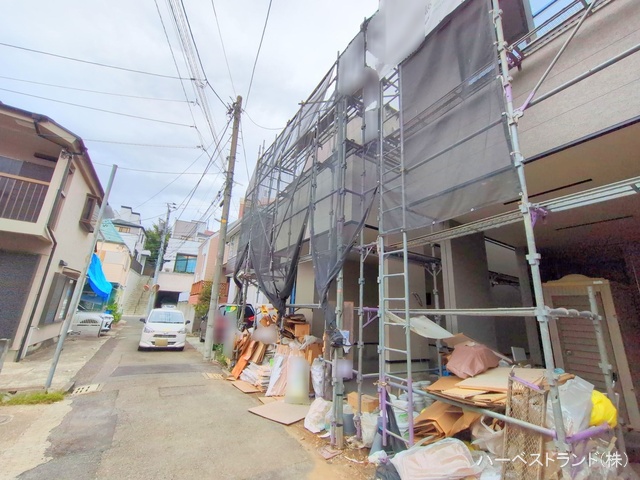 神奈川県横浜市神奈川区三ツ沢下町の新築戸建てシート写真 2025年10月8日撮影