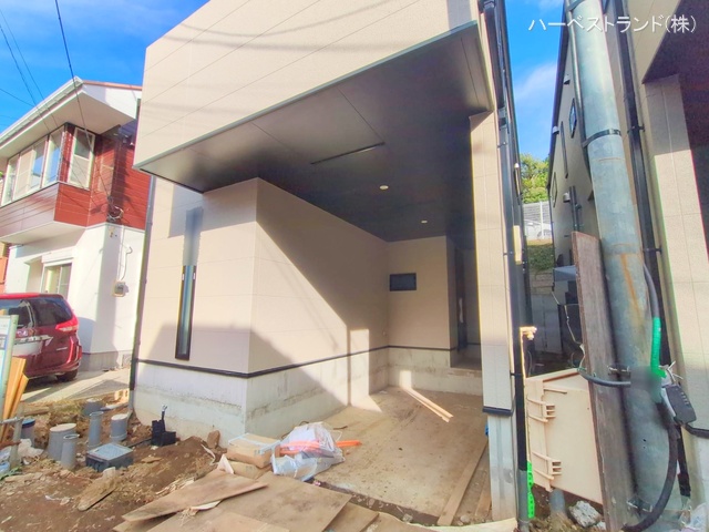 神奈川県横浜市神奈川区三ツ沢下町の新築戸建て外構写真 2025年11月3日撮影