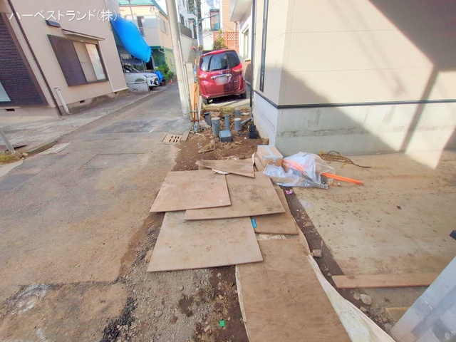 神奈川県横浜市神奈川区三ツ沢下町の新築戸建て外構写真 2025年11月3日撮影