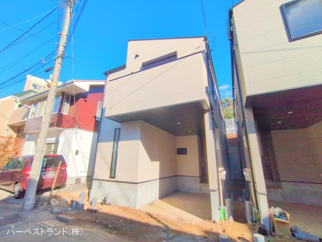 神奈川県横浜市神奈川区三ツ沢下町の新築戸建て外構写真 2025年12月3日撮影