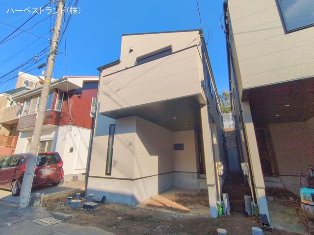 神奈川県横浜市神奈川区三ツ沢下町の新築戸建て外構写真 2026年1月4日撮影
